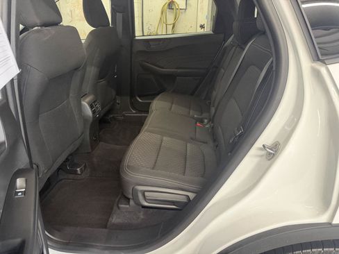 Certified 2023 Ford Escape Active AWD/4WD image 24