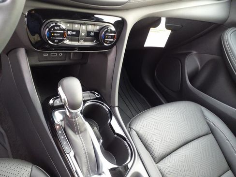 Used 2023 Buick Encore GX Essence w/ Experience Buick Package image 25