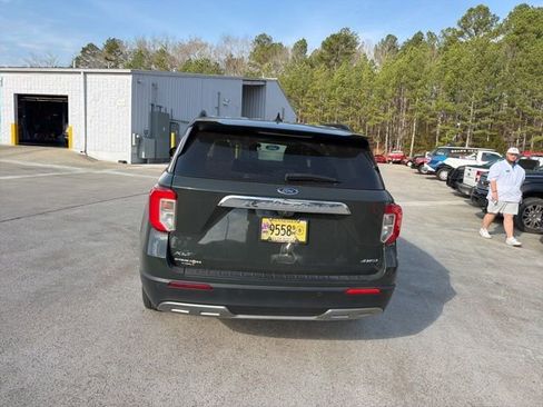 Used 2024 Ford Explorer XLT w/ Equipment Group 202A image 11