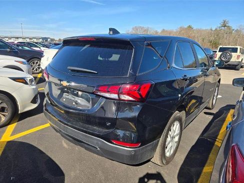 Used 2024 Chevrolet Equinox LT image 3