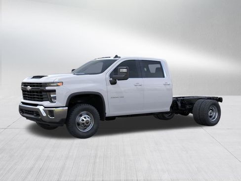 New 2026 Chevrolet Silverado 3500 W/T w/ WT Convenience Package image 2