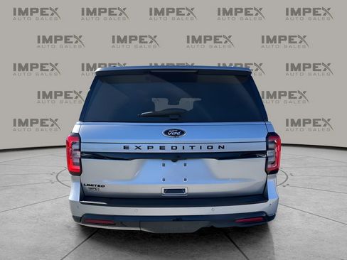 Used 2023 Ford Expedition Limited image 4