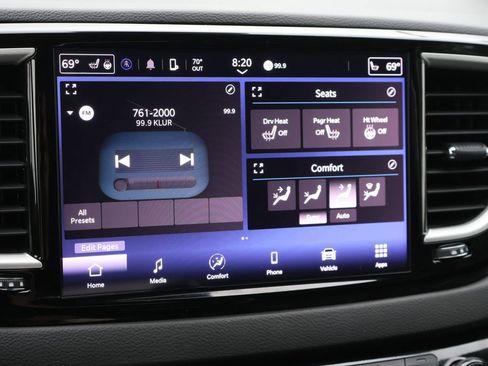 Used 2024 Chrysler Pacifica Touring-L FWD image 33