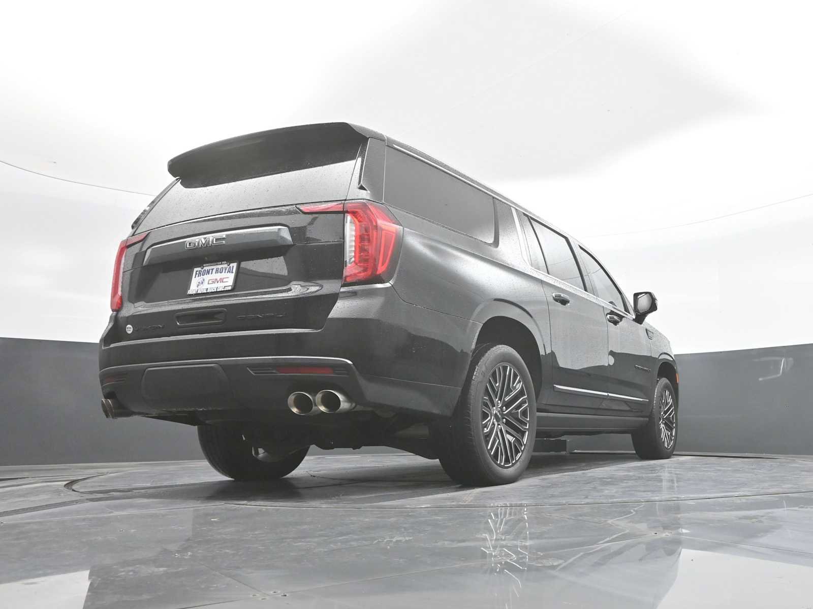 Used 2023 GMC Yukon XL Denali Ultimate AWD/4WD image 57