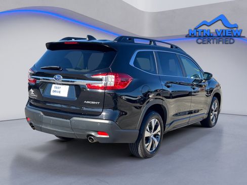 Used 2024 Subaru Ascent Premium w/ Convenience Package image 10