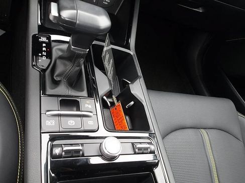 Used 2025 Kia K5 GT FWD image 21