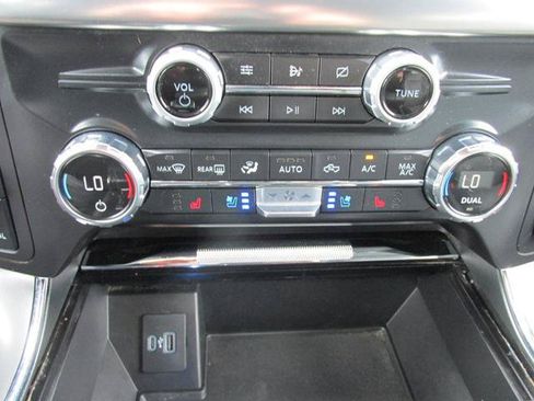 Used 2021 Ford F150 Lariat w/ Equipment Group 501A Mid AWD/4WD image 12
