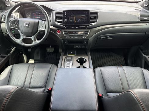 Used 2024 Honda Passport TrailSport image 13