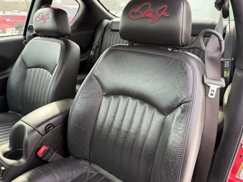 Used 2004 Chevrolet Monte Carlo SS w/ Dale Earnhardt Jr. Package image 7