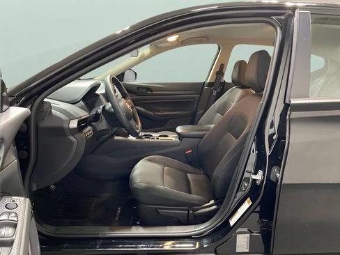 Certified 2024 Nissan Altima 2.5 S FWD image 11