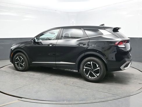 Used 2023 Kia Sportage LX AWD/4WD image 4