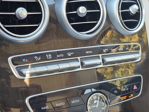 Used 2021 Mercedes-Benz C 300 Sedan image 23