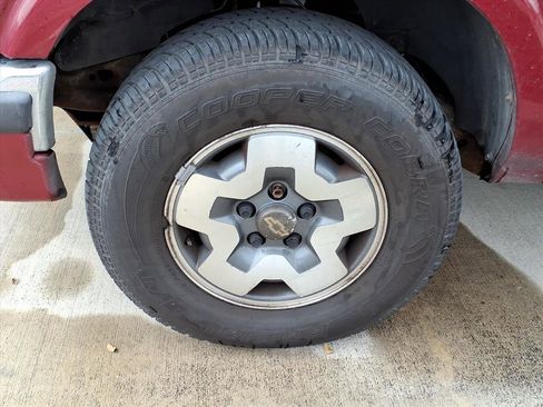 Used 2001 Chevrolet Blazer LS w/ Preferred Equipment Group image 4