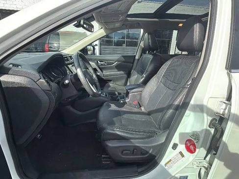 Used 2017 Nissan Rogue SL w/ SL Premium Package image 14