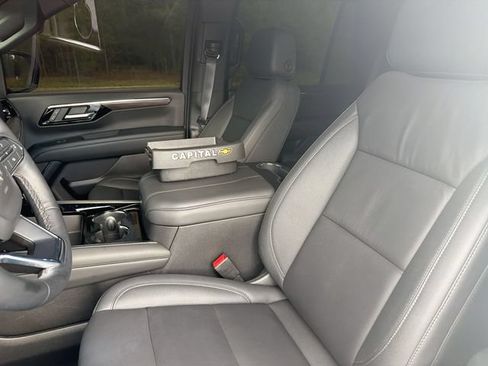 Used 2026 Chevrolet Tahoe LT w/ Comfort Package AWD/4WD image 14