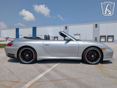 Used 2004 Porsche 911 Carrera 4S image 18