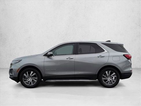 Used 2024 Chevrolet Equinox LT FWD image 9