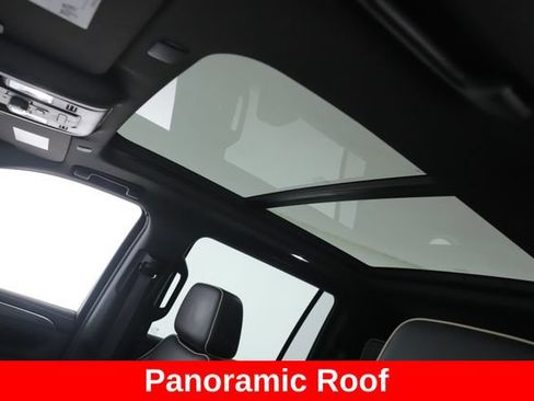 Used 2023 GMC Yukon XL SLT w/ SLT Luxury Package AWD/4WD image 18