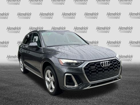 Used 2023 Audi Q5 2.0T Premium Plus w/ Premium Plus Package AWD/4WD image 2