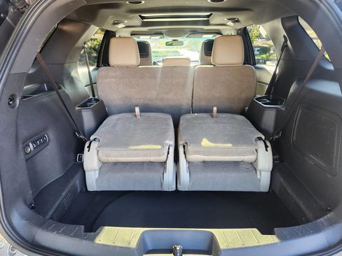 Used 2013 Ford Explorer Limited image 35