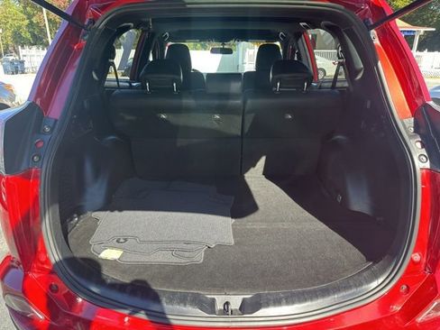 Used 2016 Toyota RAV4 SE image 7
