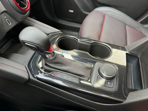 Used 2025 Chevrolet Blazer RS FWD image 25