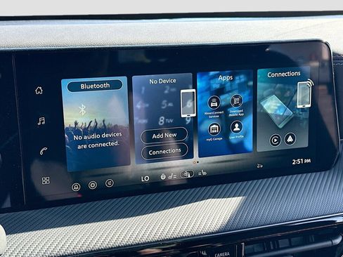 New 2026 Nissan Kicks SR w/ SR Premium Package image 10