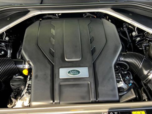 Used 2023 Land Rover Range Rover Sport First Edition image 32