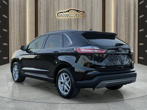 Used 2023 Ford Edge SEL w/ Convenience Package image 5