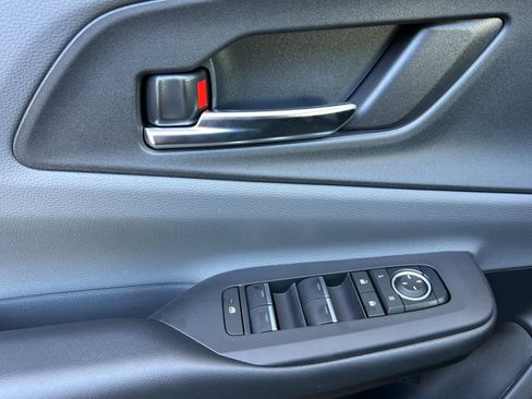 New 2026 Toyota Prius XLE image 10