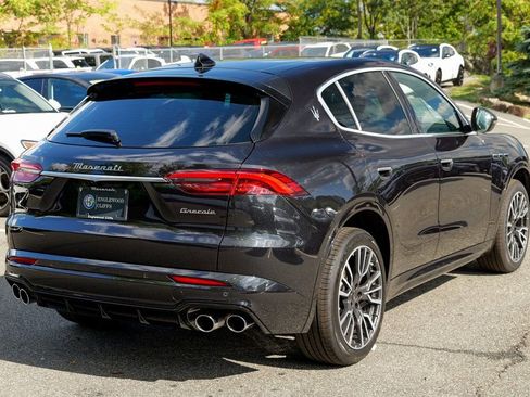 New 2025 Maserati Grecale GT image 7