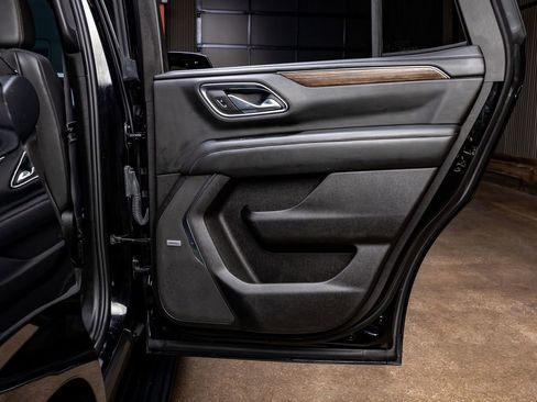 Used 2023 Chevrolet Tahoe High Country image 40