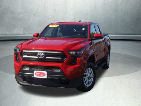 Used 2024 Toyota Tacoma SR5 AWD/4WD image 23