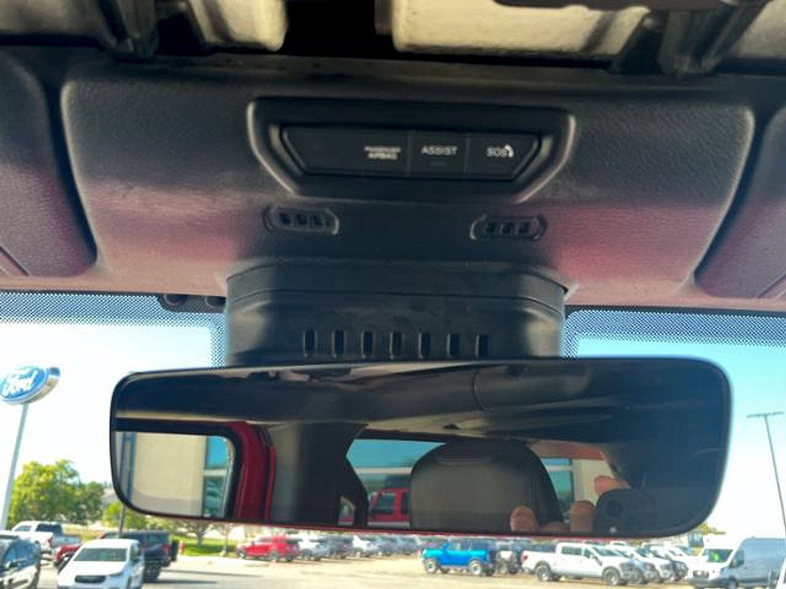 Used 2022 Jeep Wrangler Unlimited Sahara w/ Safety Group AWD/4WD image 17