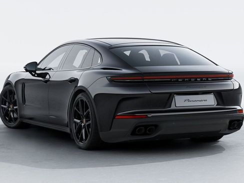 New 2026 Porsche Panamera 4 image 3