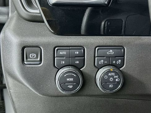 Used 2024 Chevrolet Silverado 1500 RST w/ Z71 Off-Road Package AWD/4WD image 9