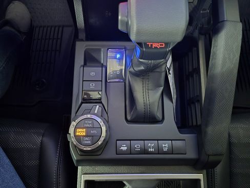 New 2025 Toyota Tacoma TRD Off-Road image 29