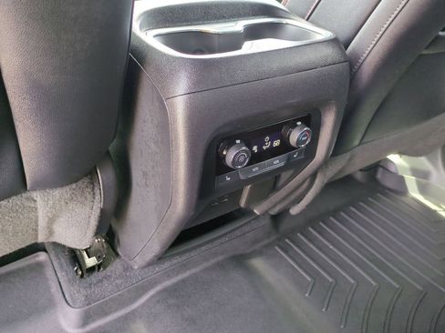 Certified 2024 Chevrolet Traverse RS AWD/4WD image 22