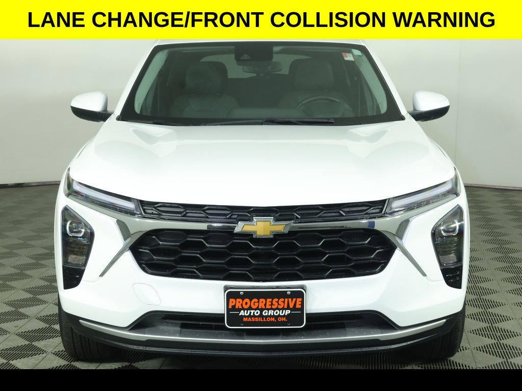 Certified 2025 Chevrolet Trax LT w/ Driver Confidence Package FWD image 9