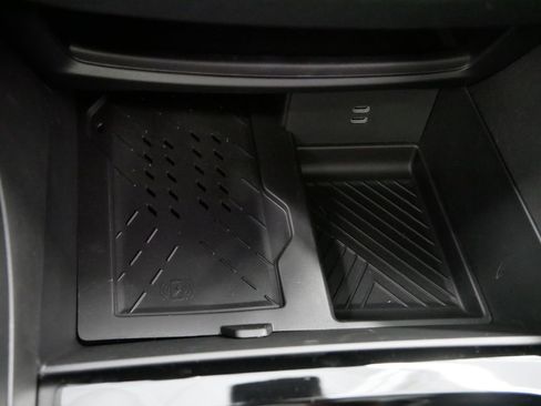 New 2026 Chrysler Pacifica Limited w/ S Appearance Package image 38