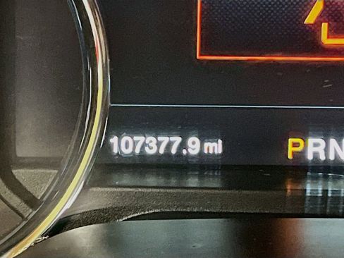 Used 2019 Ford F150 Lariat image 12