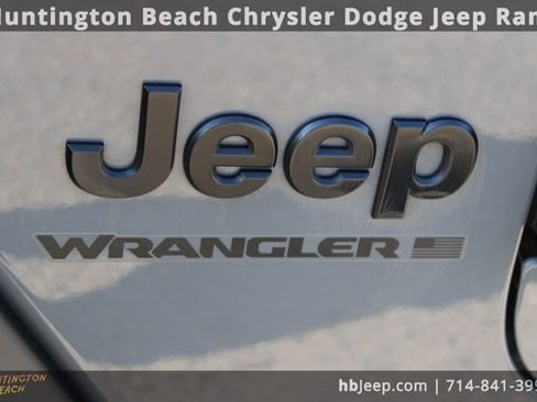 Used 2023 Jeep Wrangler Sport image 8