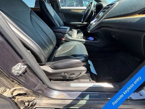 Used 2015 Lincoln MKC FWD w/ Equipment Group 101A Select image 9
