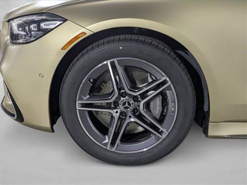 New 2026 Mercedes-Benz S 580 4MATIC Sedan image 10
