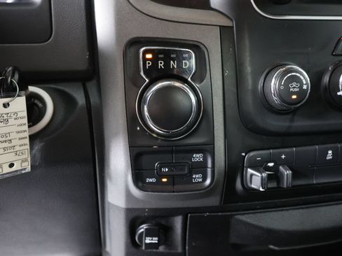 Used 2015 RAM 1500 Express AWD/4WD image 35