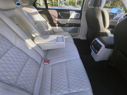 Used 2020 Lincoln Continental Black Label image 13