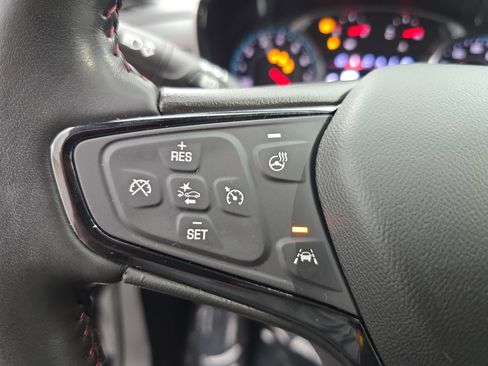 Used 2022 Chevrolet Equinox RS w/ RS Leather Package image 17