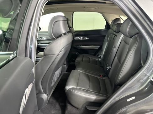 Used 2022 Genesis GV70 2.5T w/ Select Package image 25