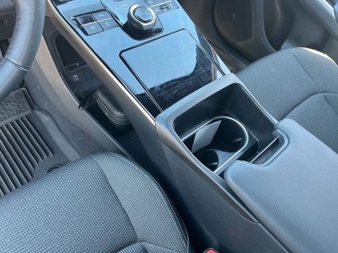 Used 2024 Toyota bZ4X XLE image 21