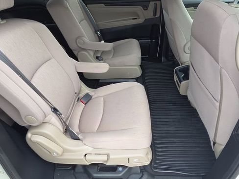 Used 2018 Honda Odyssey EX image 18